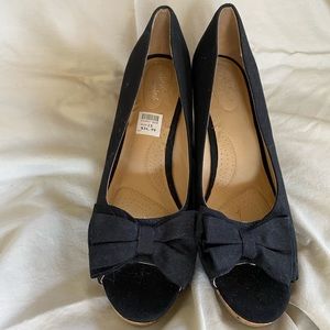 Dexflex Comfort black wedges